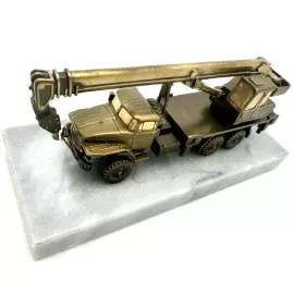 Набор подарочный "Строитель" с бокалами для коньяка и статуэткой "Автокран"